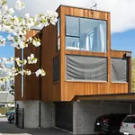 Kilmore Apartment - Christchurch Holiday Homes